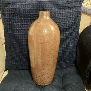 NWOT Tall Ceramic Vase Home Decor in Taupe With Brown Speck 13” Tall x 5” Round